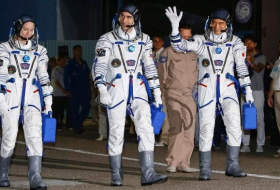 American astronaut, two others back on Earth after 115 days in space 